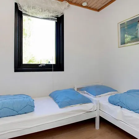 6 Person In Gedser-by Traum *